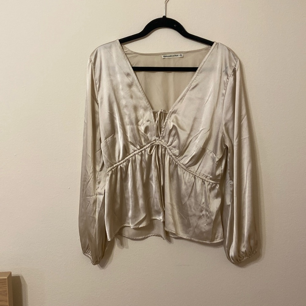 Abercrombie champagne gold top size XL
